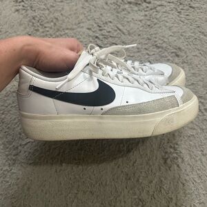 Women’s low top platform Nike blazers